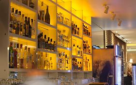 La Flora House Hotel